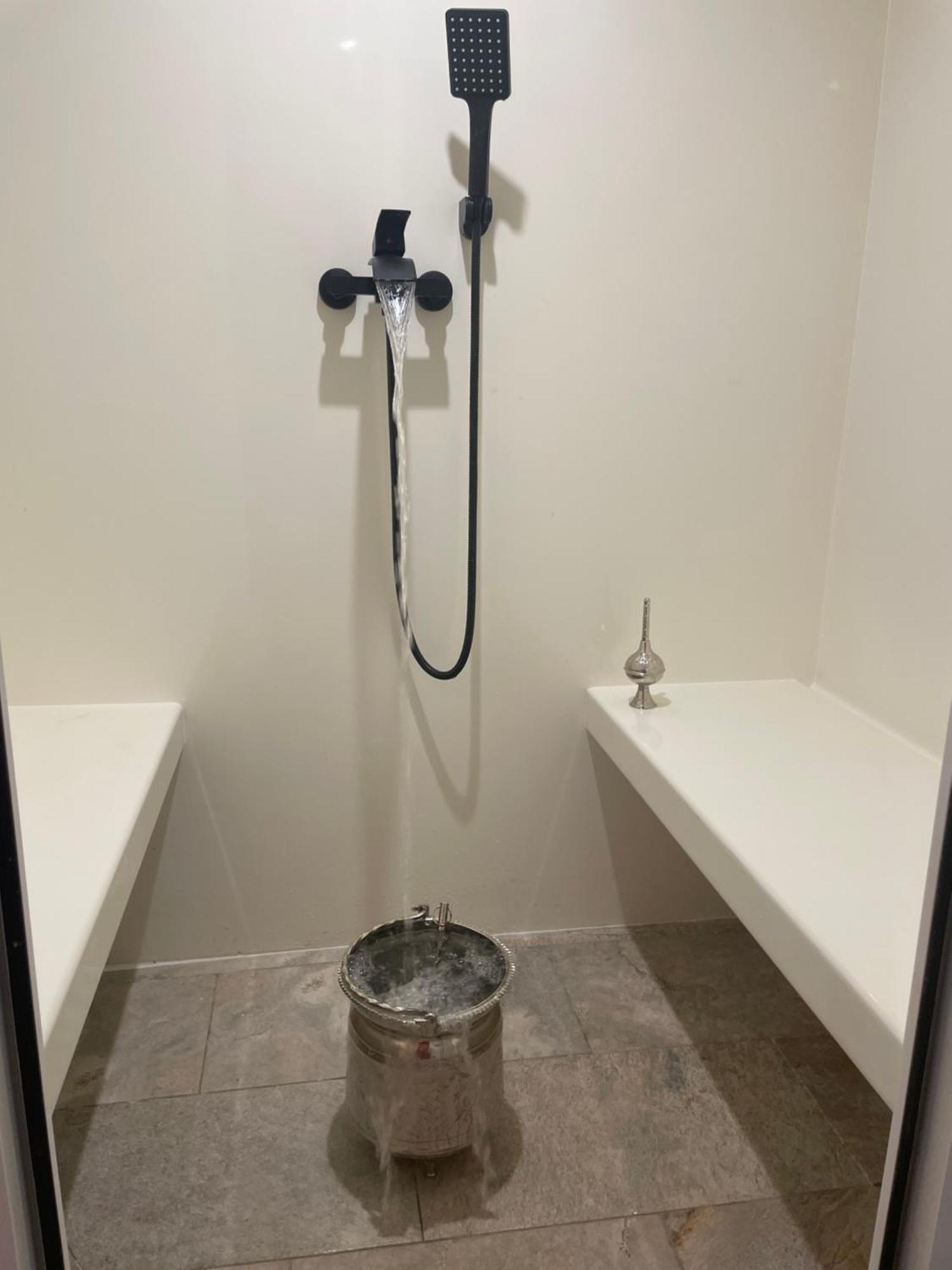 Houdarling Chalet Et Spa Hammam Jacuzzi Et Sauna Nîmes Eksteriør billede